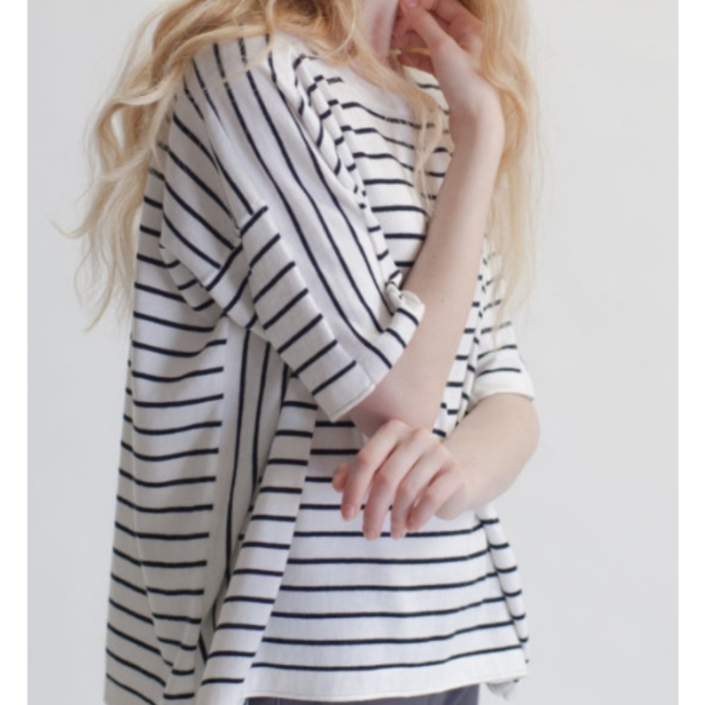 CT plage white striped with grey sweater